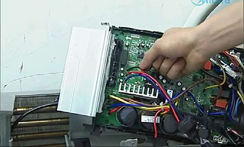 岳阳市美的空调电话是多少